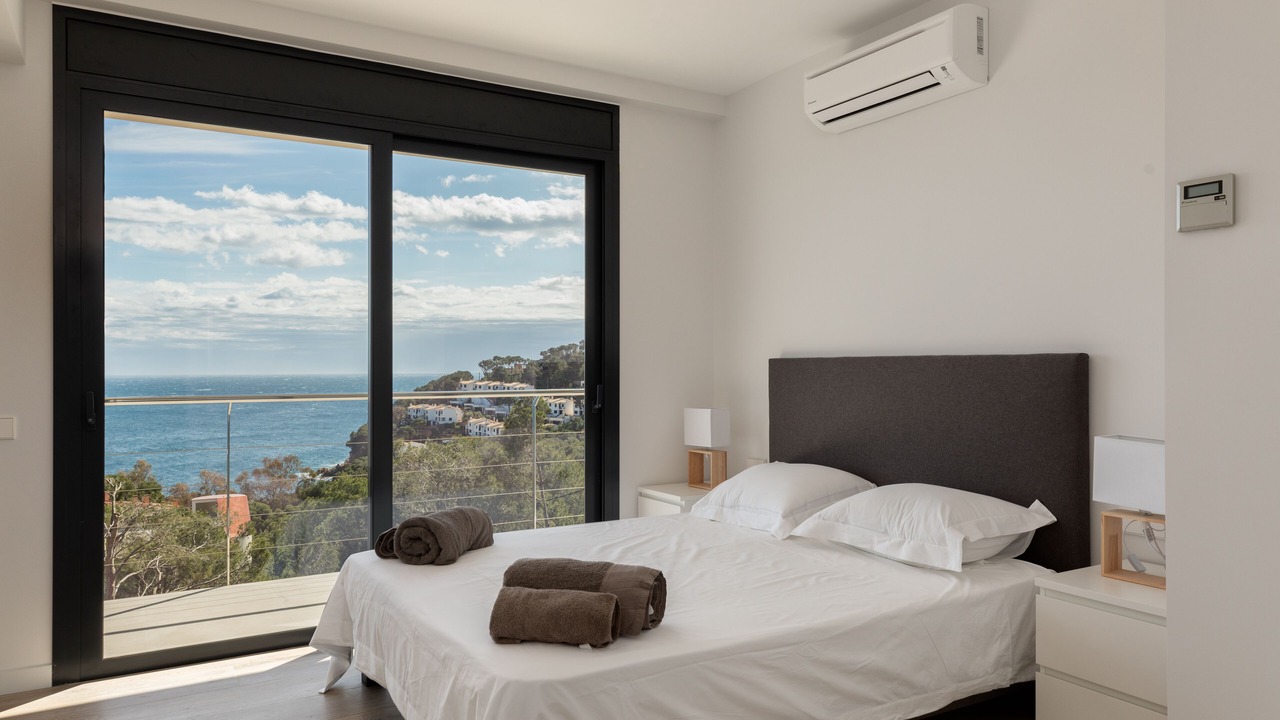 Photo of Bedroom in Tamariu
