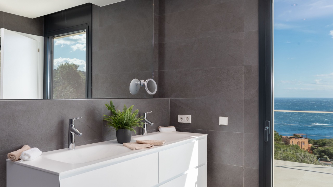 Photo of Bathroom in Tamariu
