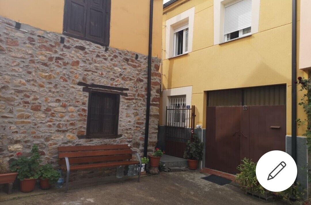 Photo of Outdoor in Castropodame