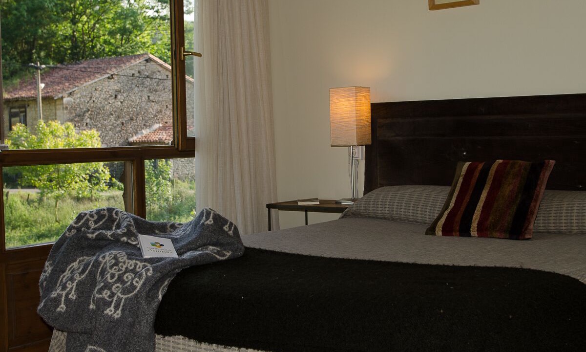 Photo of Bedroom in Buelles