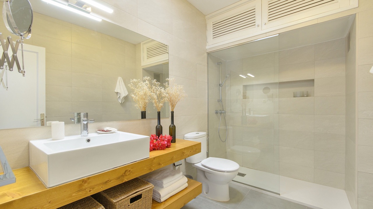 Photo of Bathroom in Playa del Cable