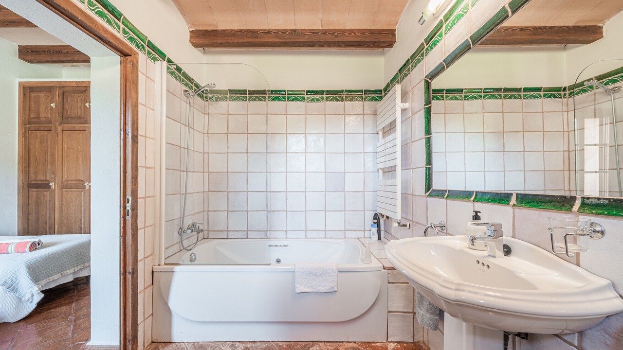 Photo of Bathroom in Esporles