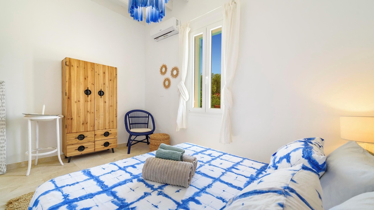 Photo of Bedroom in Portol