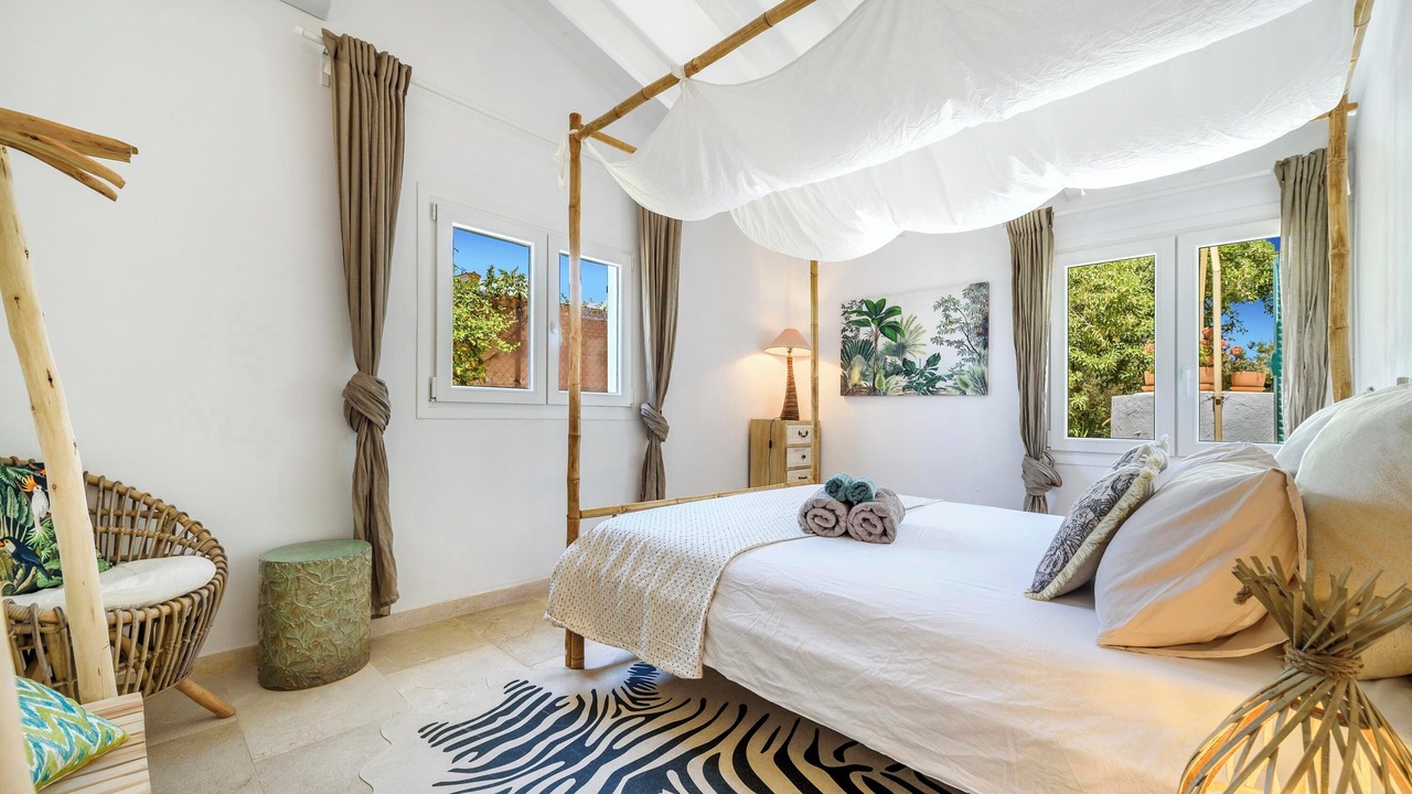 Photo of Bedroom in Portol
