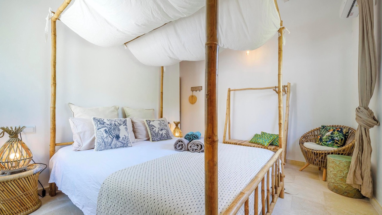 Photo of Bedroom in Portol