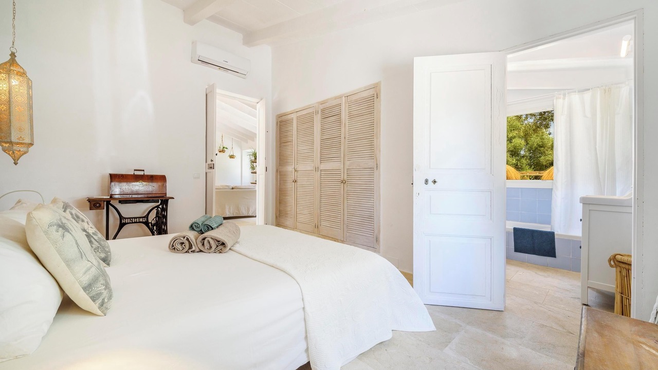 Photo of Bedroom in Portol