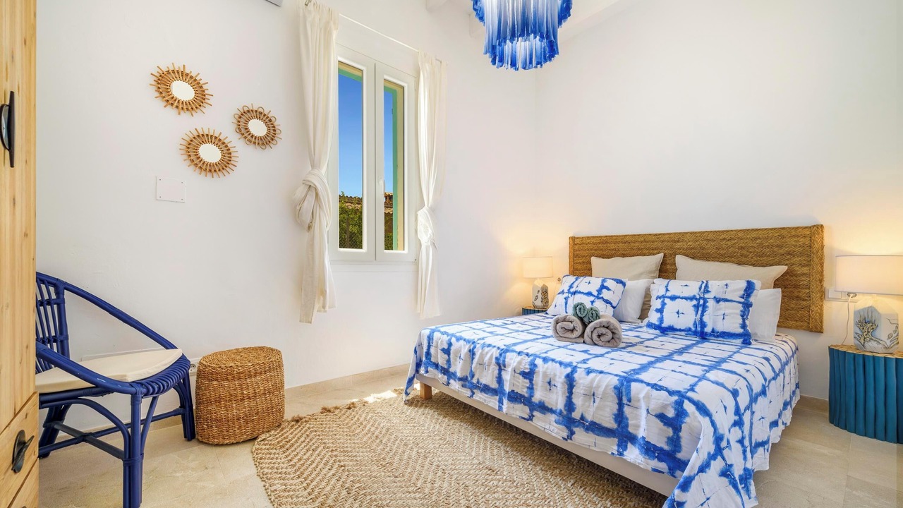 Photo of Bedroom in Portol