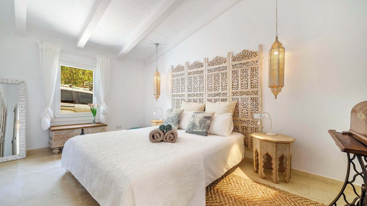Photo of Bedroom in Portol