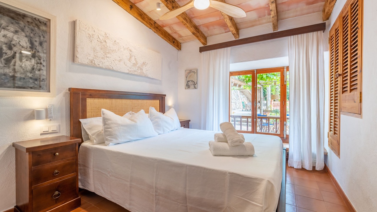 Photo of Bedroom in Alconasser