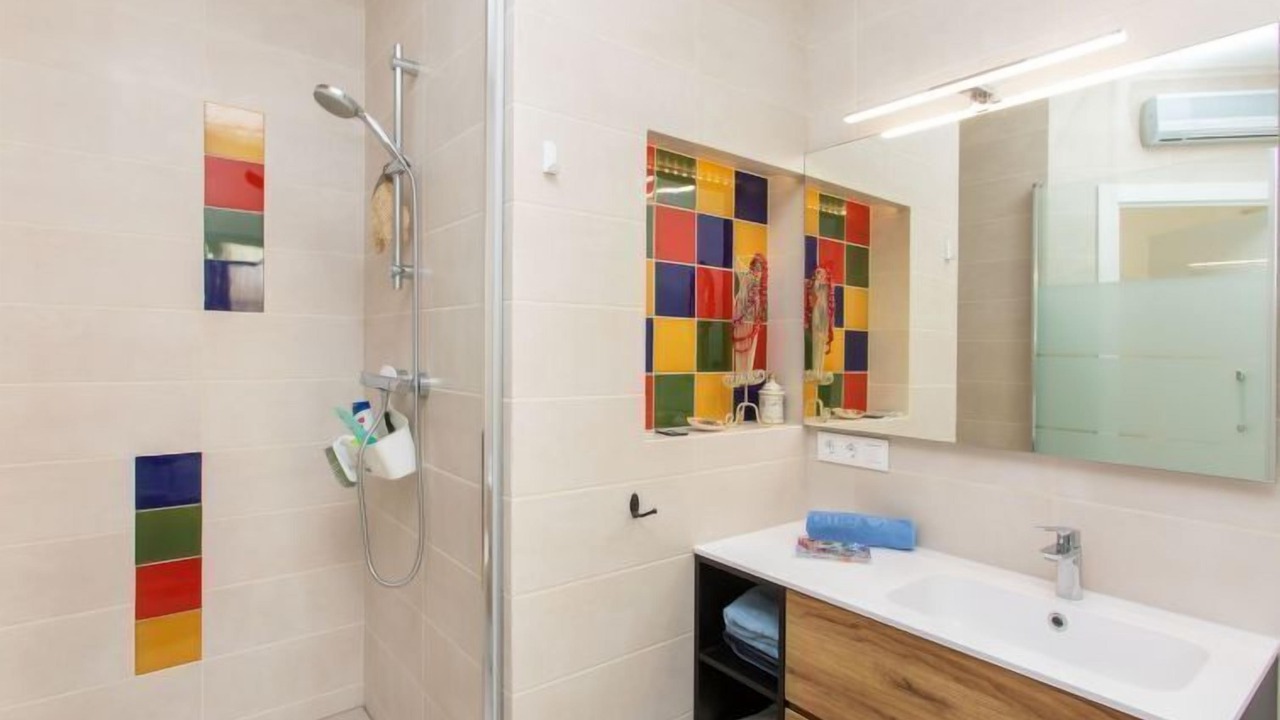 Photo of Bathroom in Llanca
