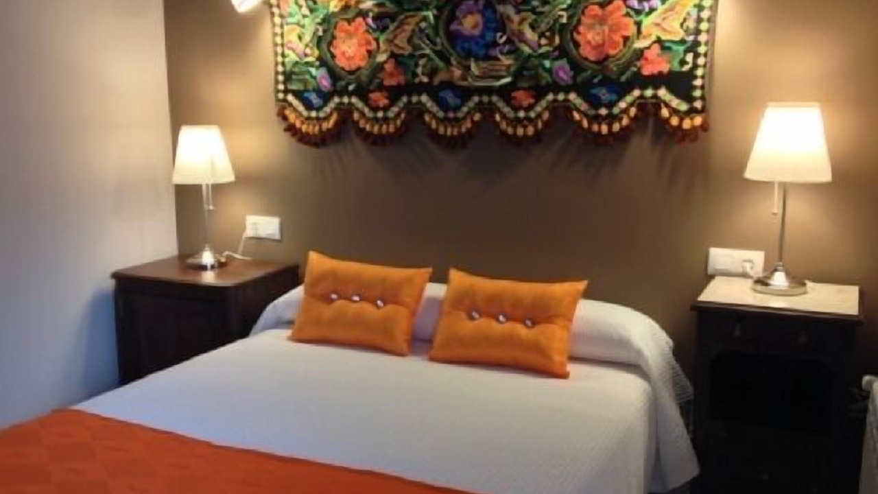 Photo of Bedroom in Naves