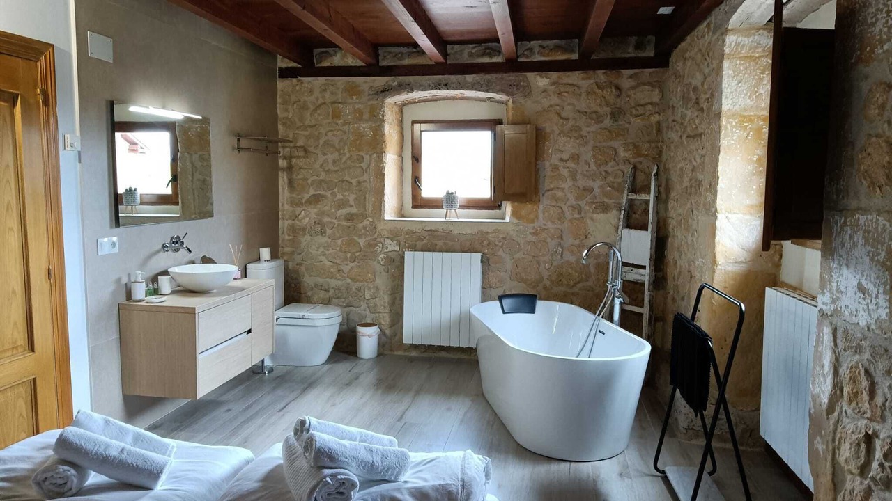 Photo of Bathroom in Villacomparada de Rueda
