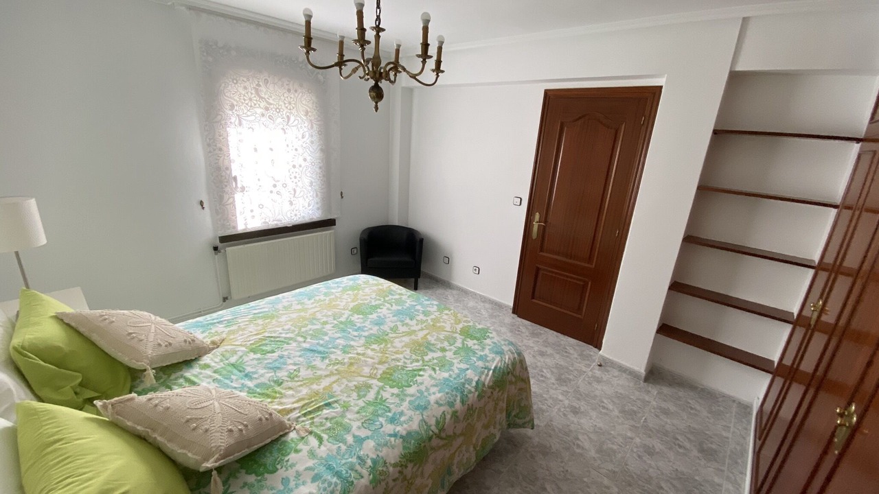 Photo of Bedroom in Oleiros