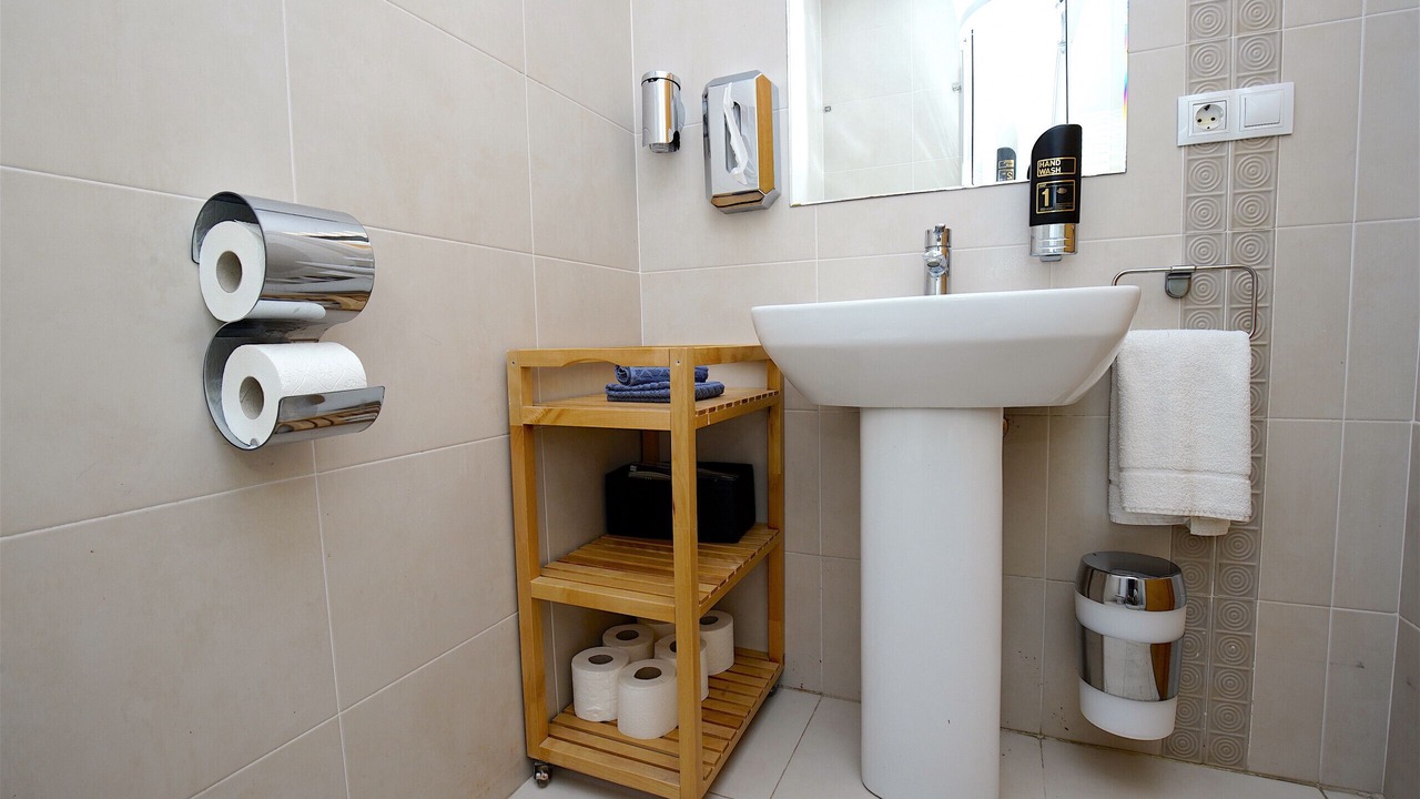 Photo of Bathroom in La Llotja-Born