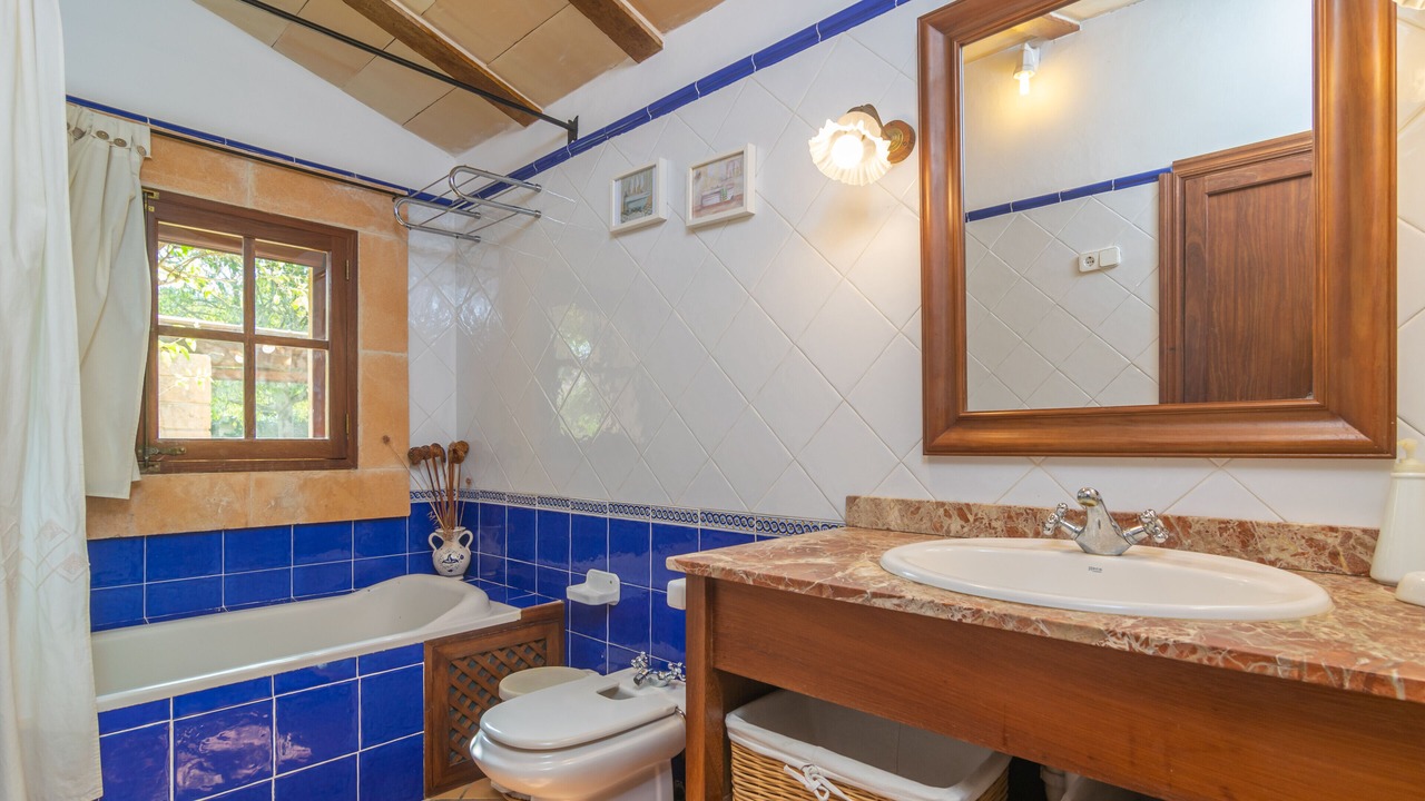 Photo of Bathroom in Algaida