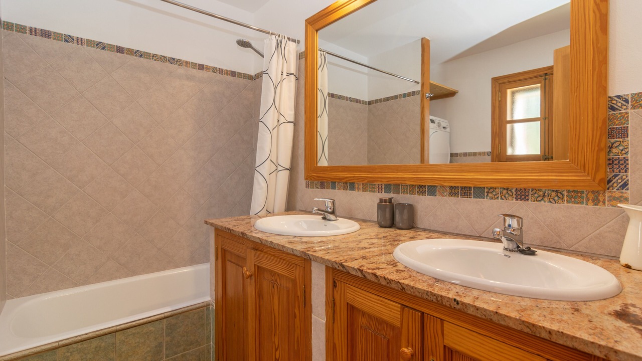 Photo of Bathroom in Fornalutx