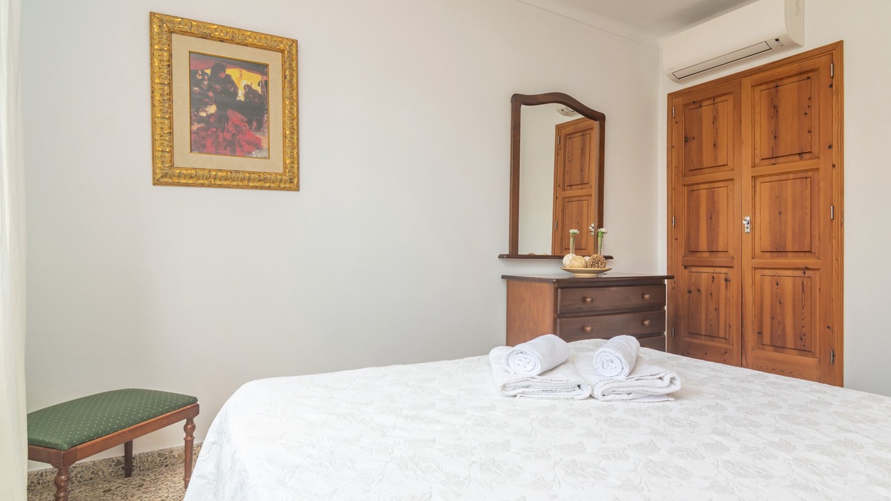Photo of Bedroom in Alcanada