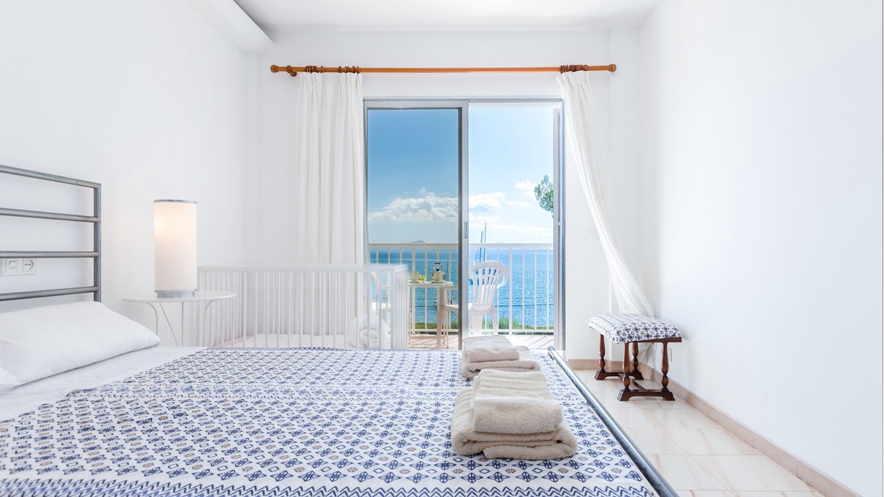 Photo of Bedroom in Alcanada