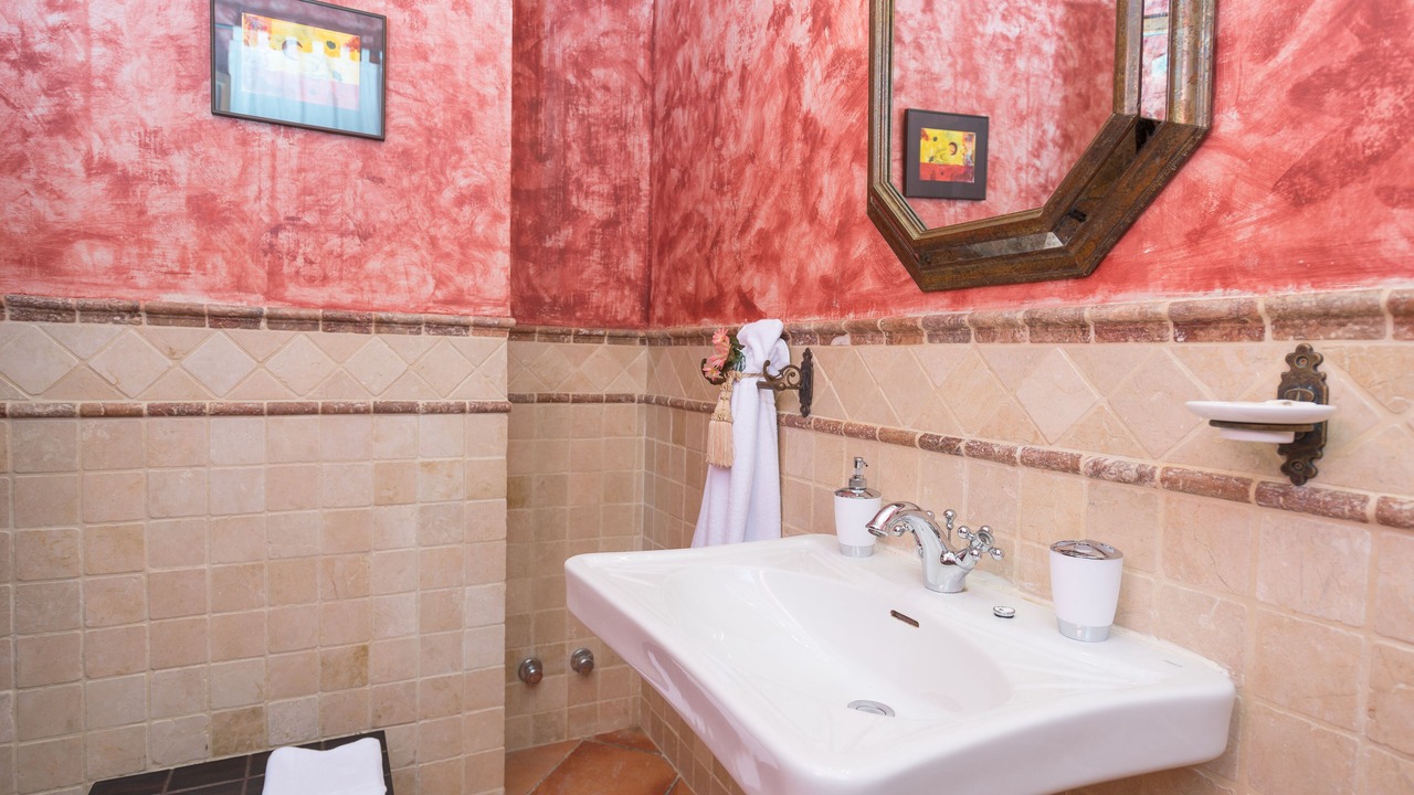 Photo of Bathroom in Alaro