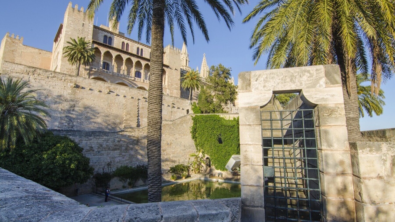 Photo of Others in La Llotja-Born