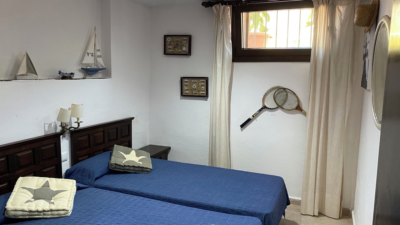 Photo of Bedroom in Pals