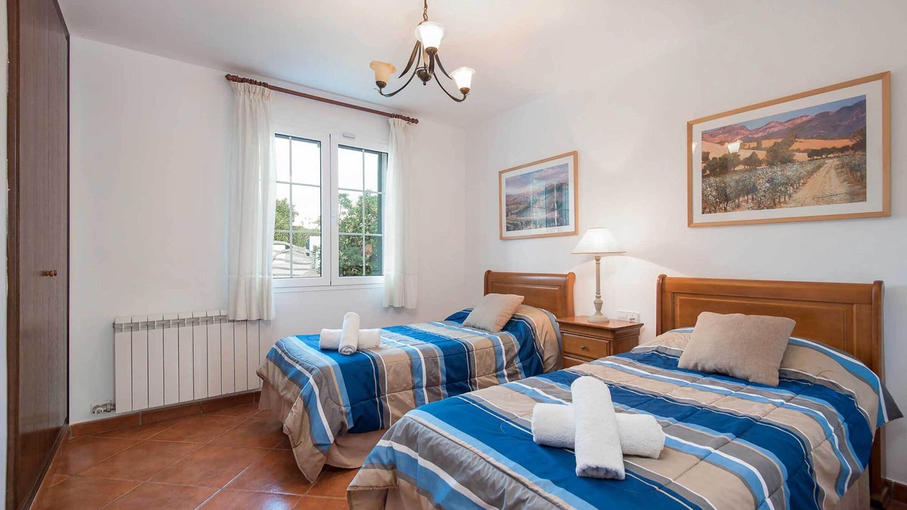 Photo of Bedroom in Binibequer Vell