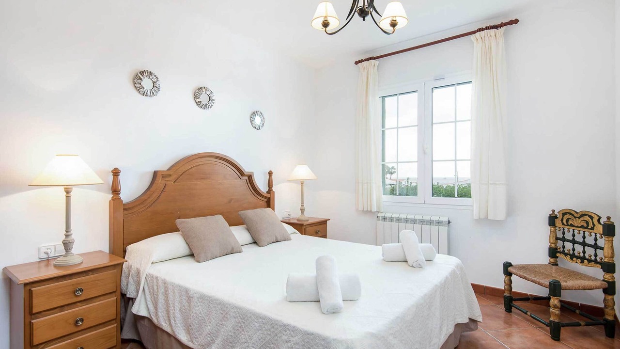 Photo of Bedroom in Binibequer Vell