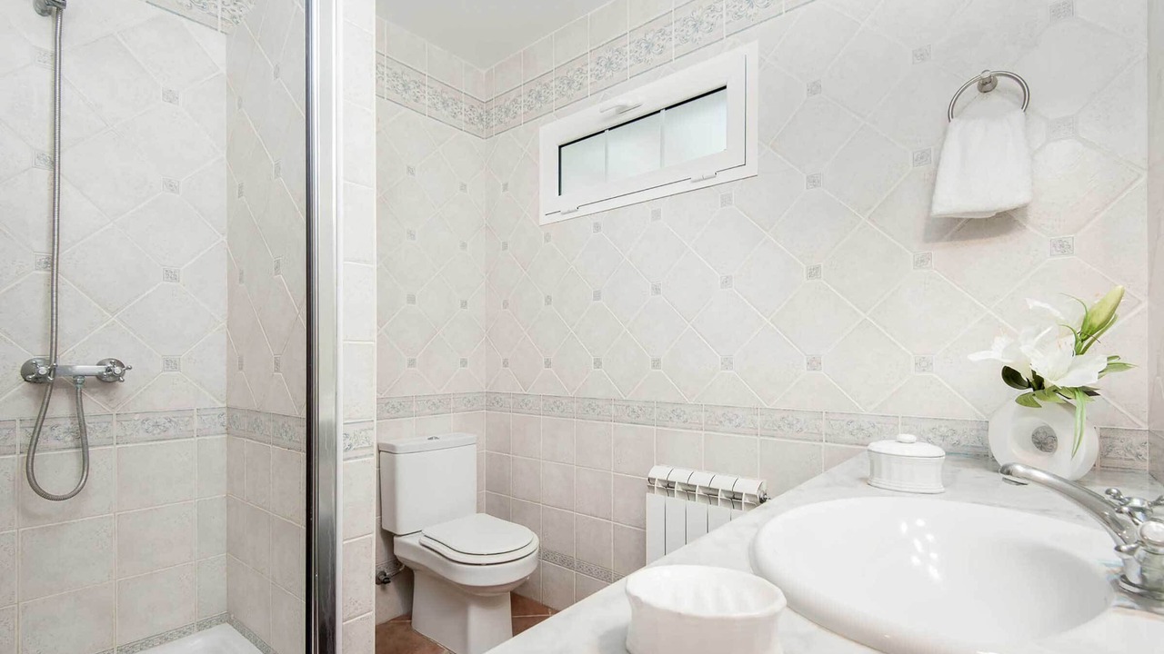 Photo of Bathroom in Binibequer Vell