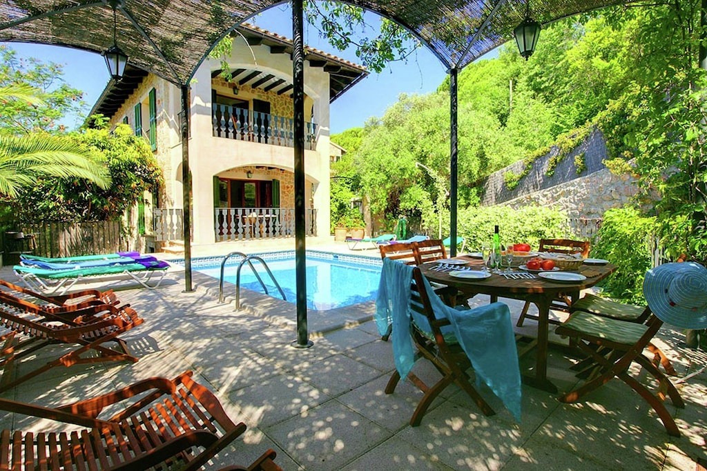 Photo of Outdoor in S'Arxiduc