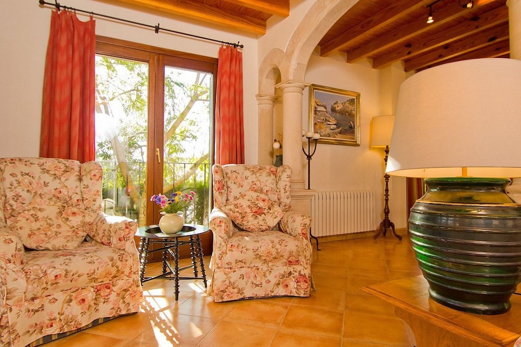 Photo of Livingroom in S'Arxiduc