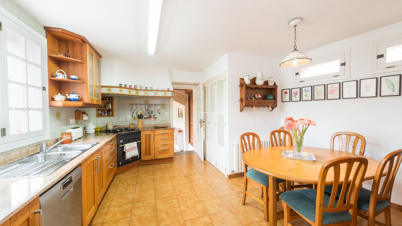 Photo of Kitchen in Biniaraix