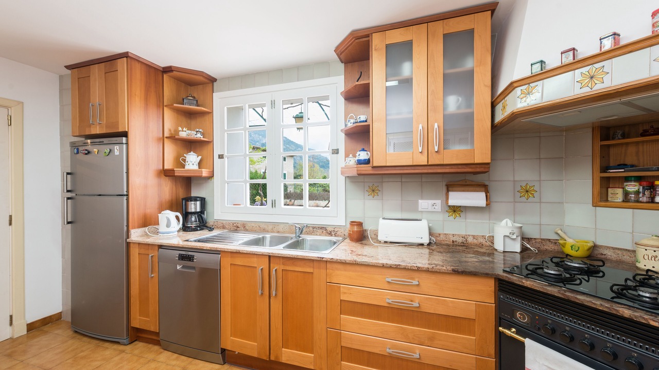 Photo of Kitchen in Biniaraix