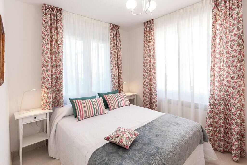 Photo of Bedroom in Logrono City Centre