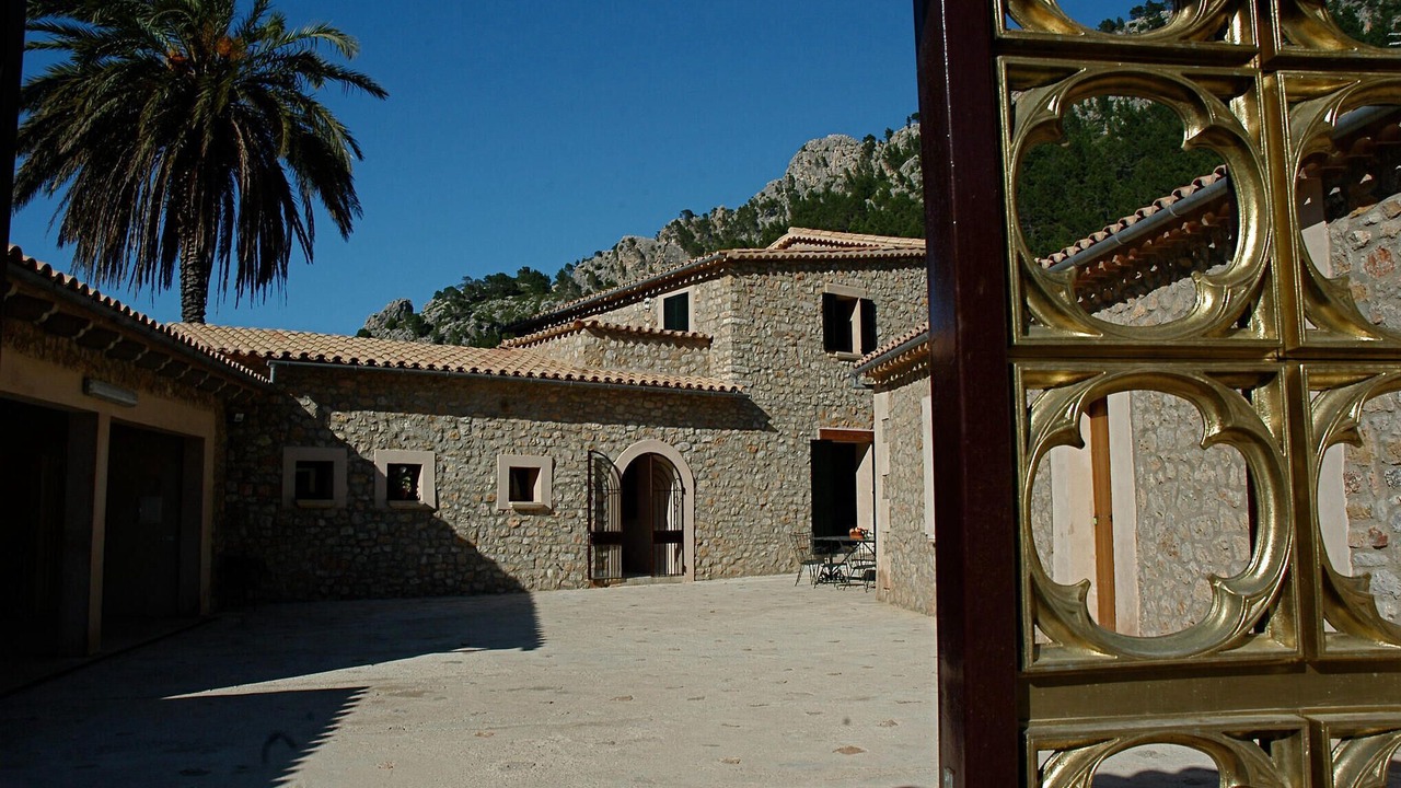 Photo of Others in Estellencs
