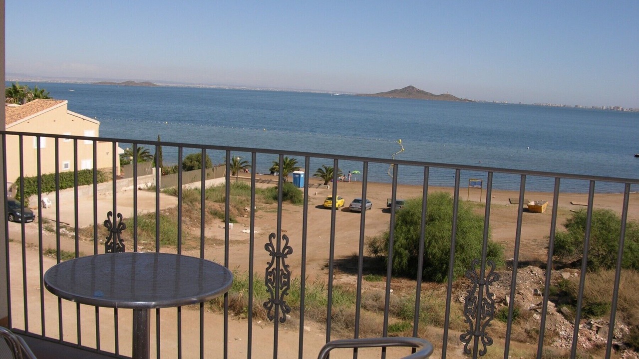 Photo of Patio Balcony in Los Nietos