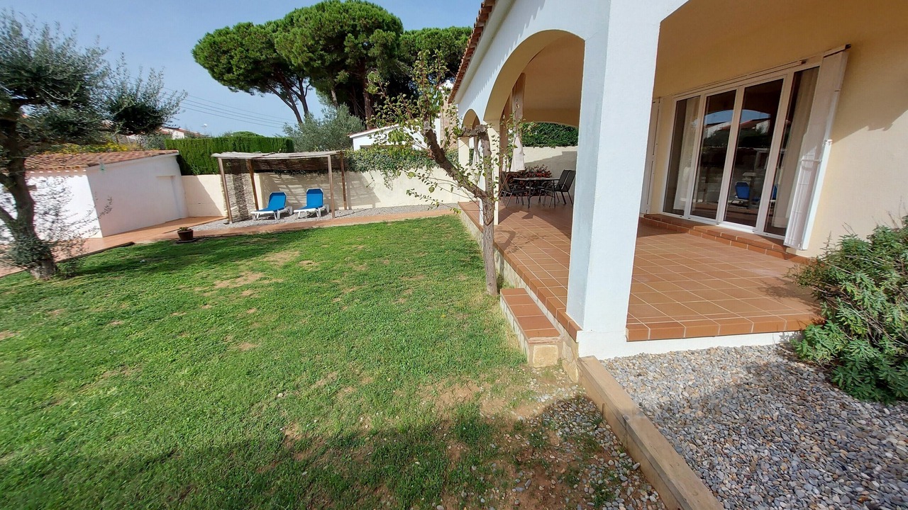 Photo of Patio Balcony in L'Escala
