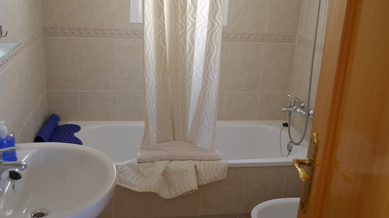 Photo of Bathroom in Los Nietos