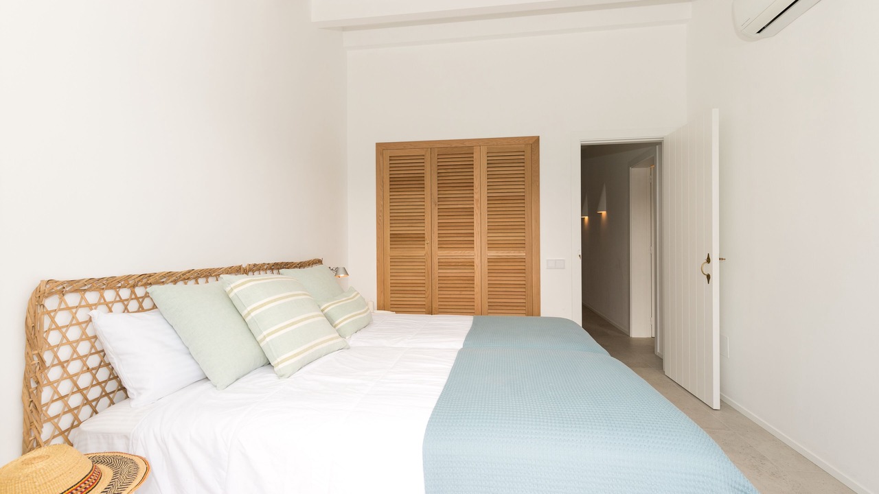 Photo of Bedroom in Binibequer Vell