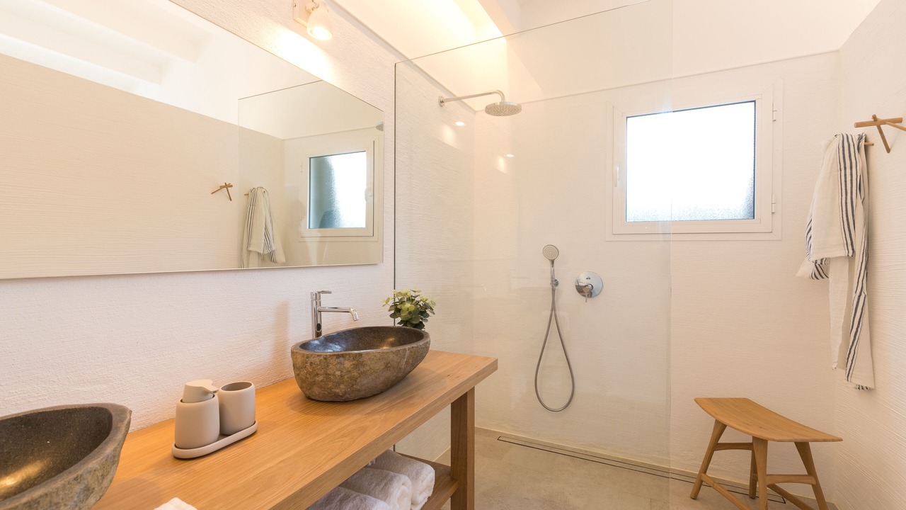 Photo of Bathroom in Binibequer Vell