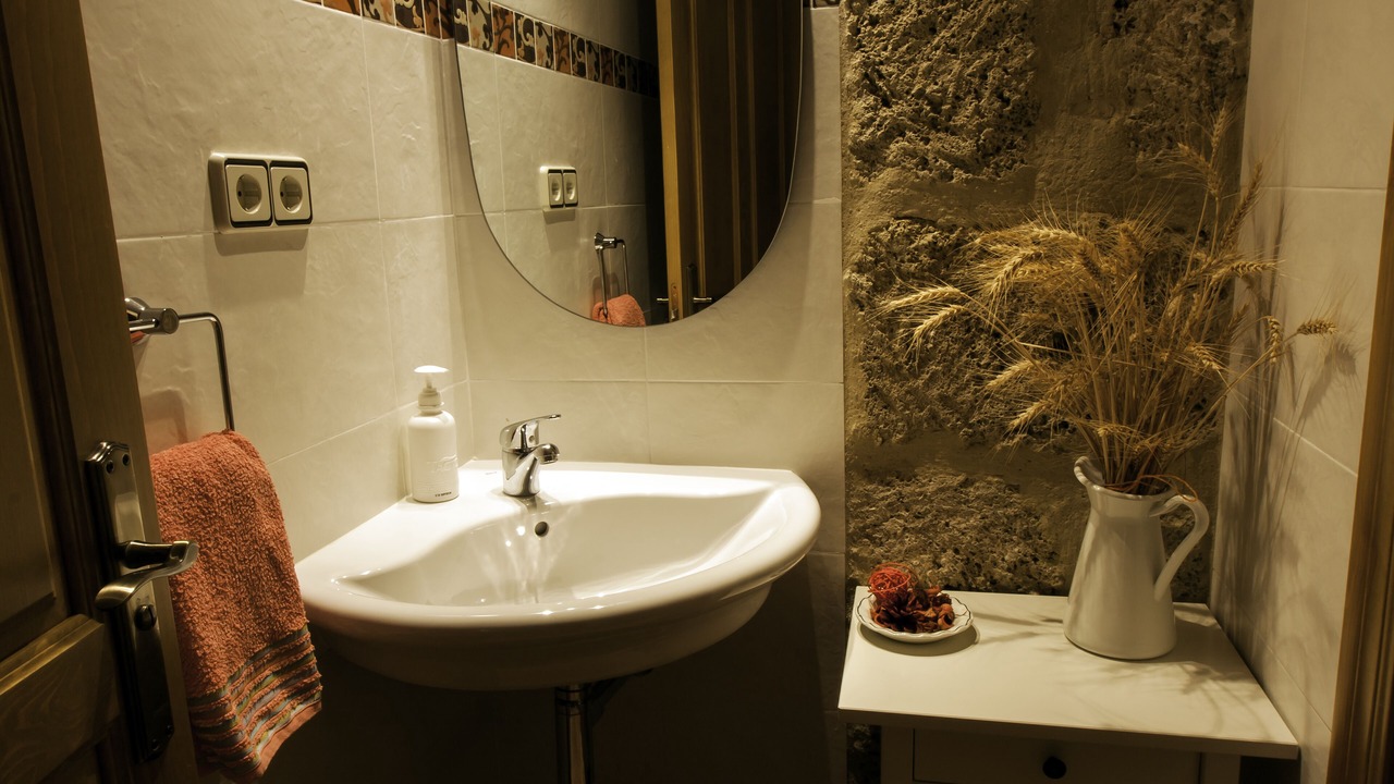 Photo of Bathroom in Camporrotuno