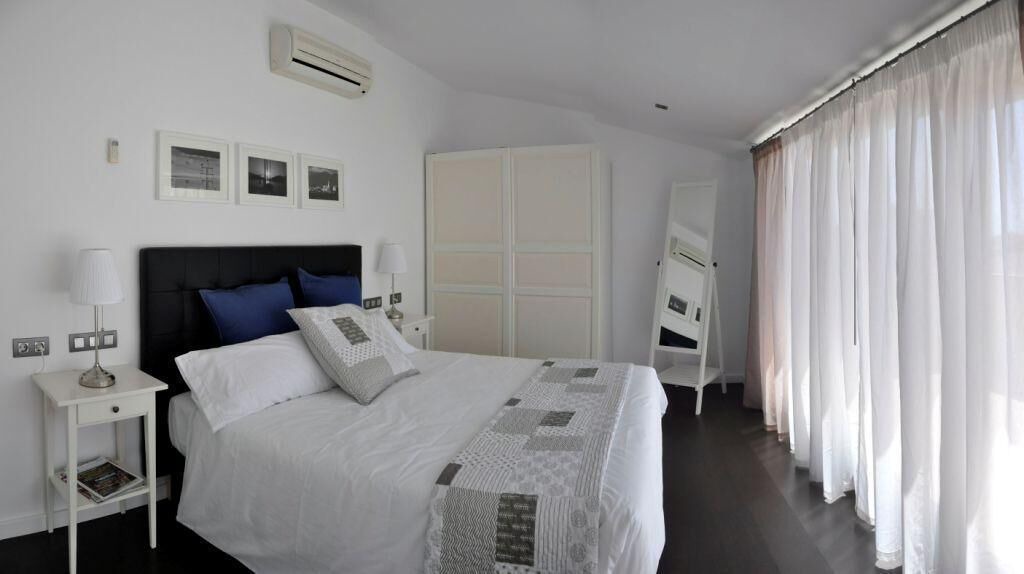 Photo of Bedroom in Figueres
