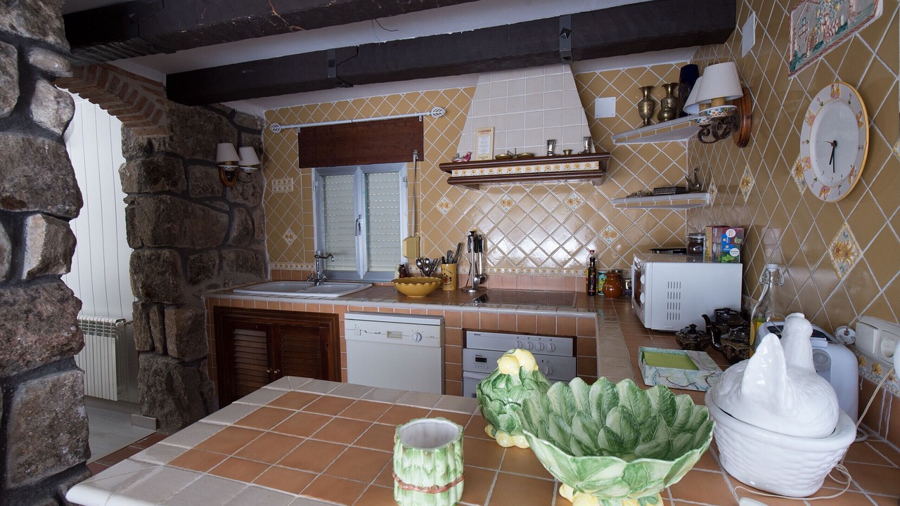 Photo of Kitchen in La Ponderosa de la Sierra