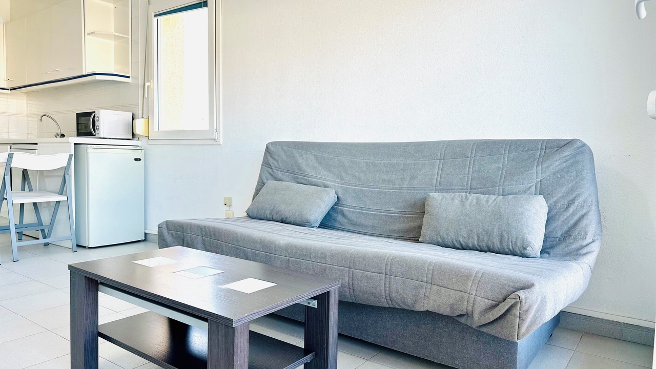 Photo of Livingroom in Roses Town Center