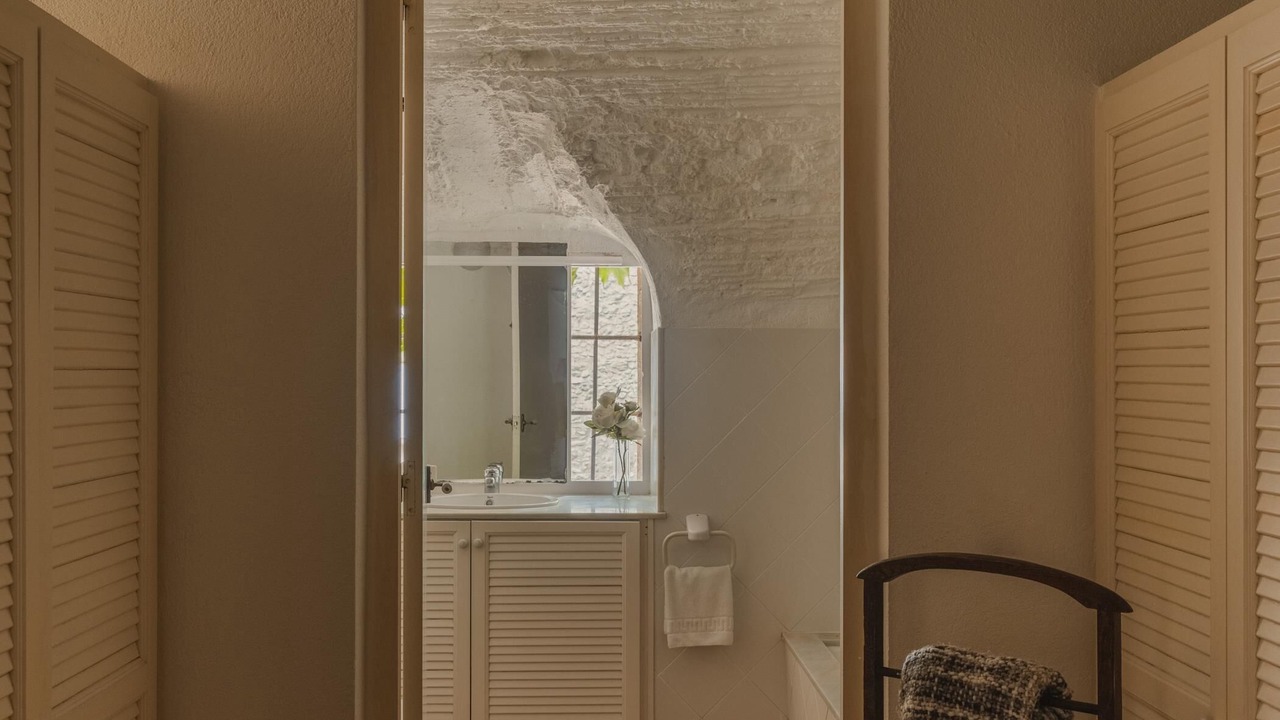 Photo of Bathroom in Peratallada