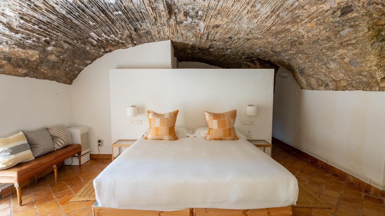 Photo of Bedroom in Peratallada