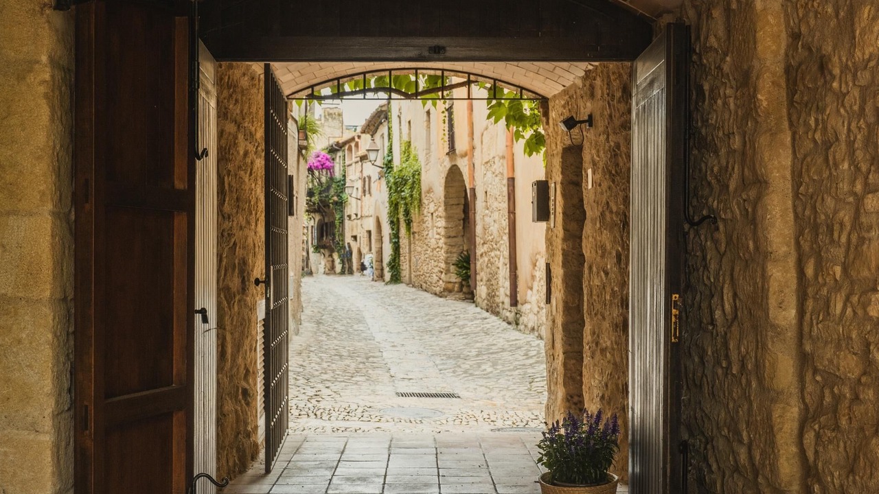 Photo of Others in Peratallada