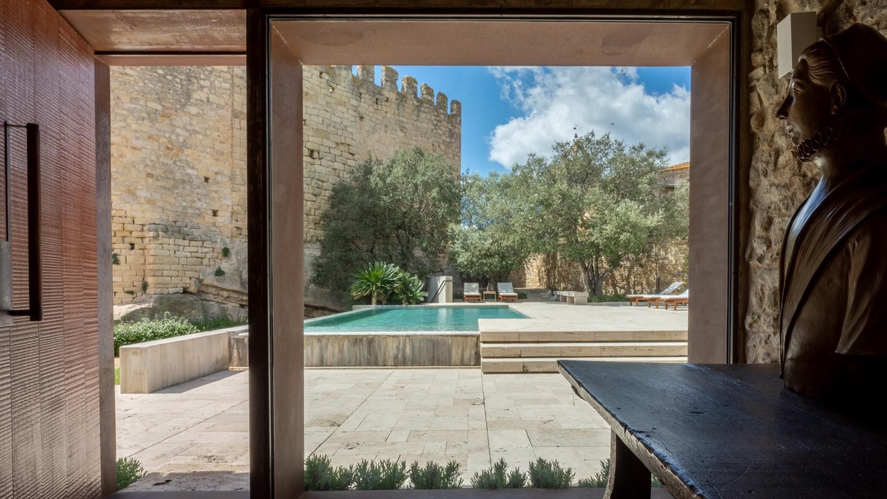 Photo of Outdoor in Peratallada