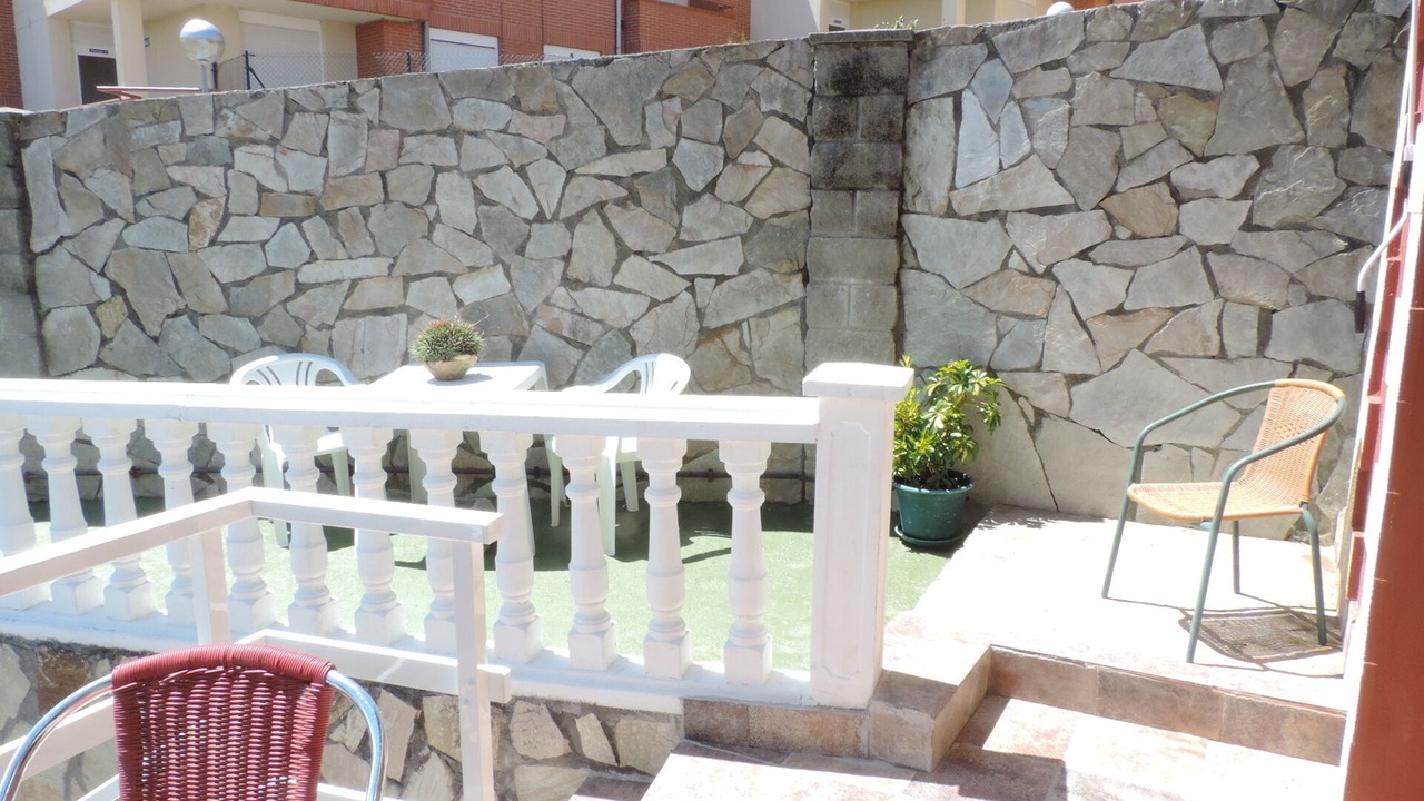 Photo of Patio Balcony in Isla