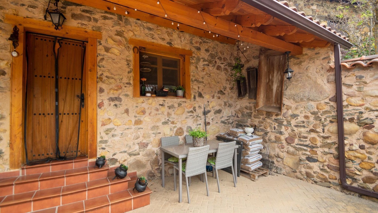 Photo of Patio Balcony in Benllera