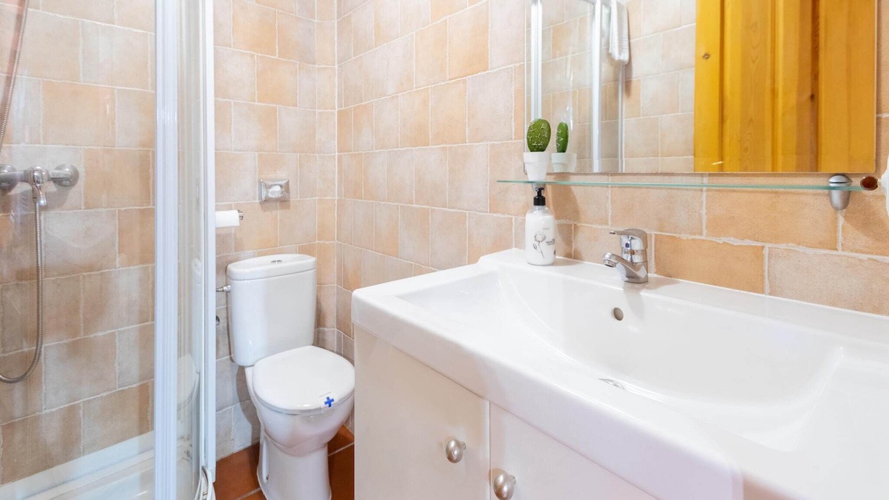 Photo of Bathroom in Benllera